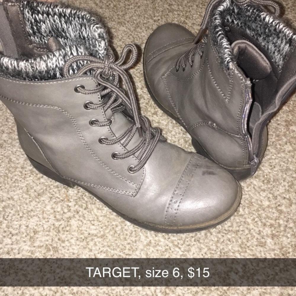 Combat boots